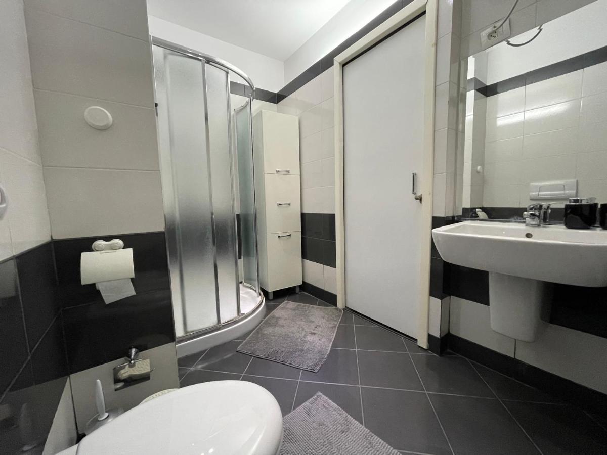 Tirana New Bazaar-Apartment 2 Екстериор снимка
