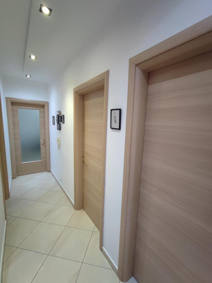 Tirana New Bazaar-Apartment 2 Екстериор снимка